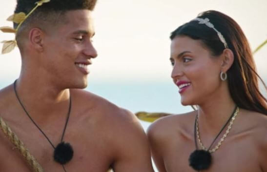 Holly Scarfone and Nathan Soan Mngomezulu hit it off right away they saw each other.